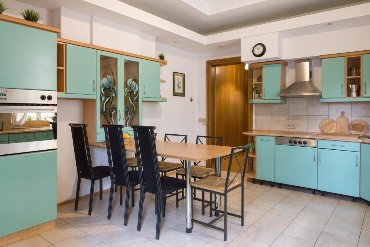 קרקוב One & Only City Center Apartment Up To 8 Guests מראה חיצוני תמונה