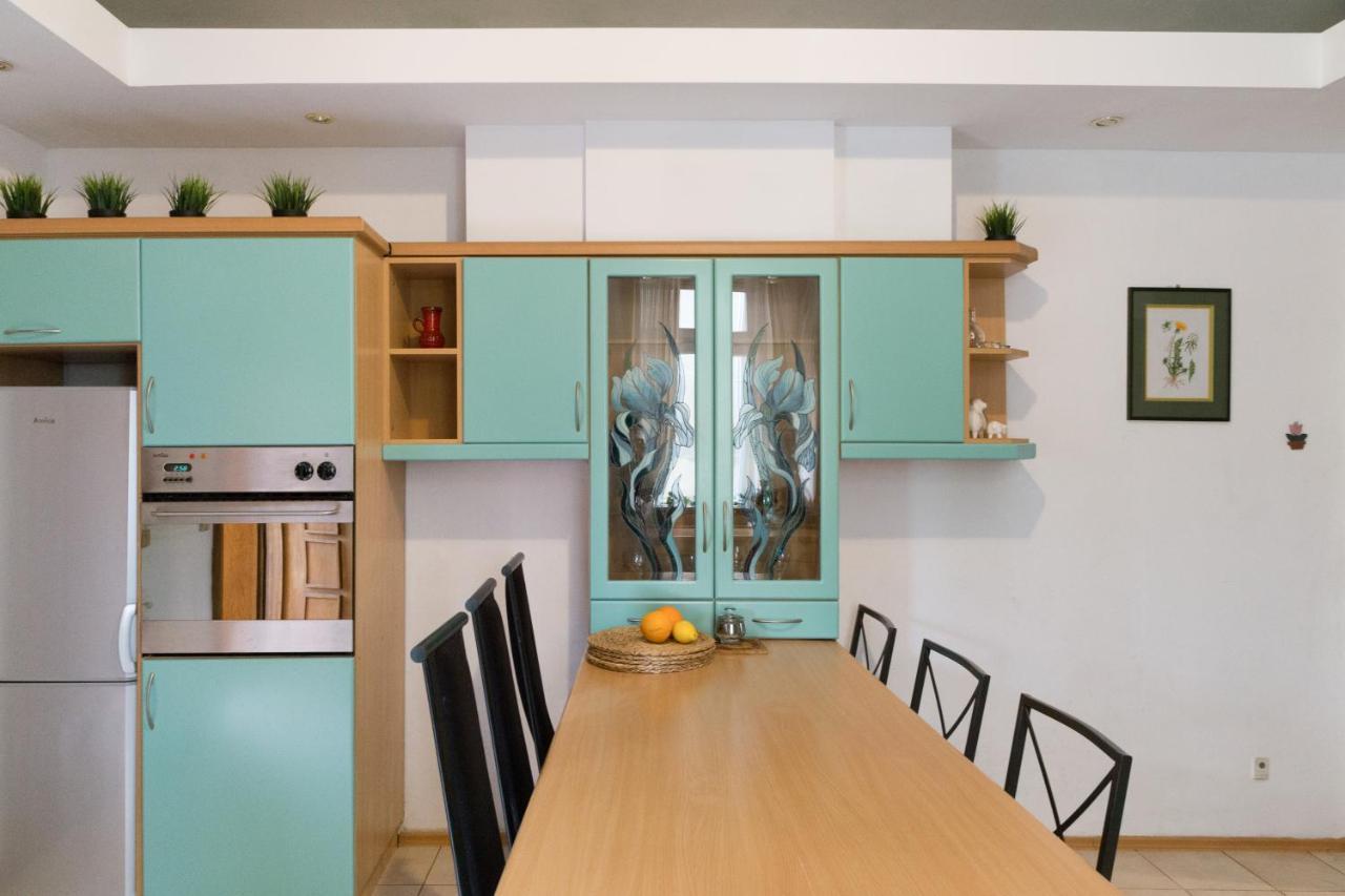 קרקוב One & Only City Center Apartment Up To 8 Guests מראה חיצוני תמונה